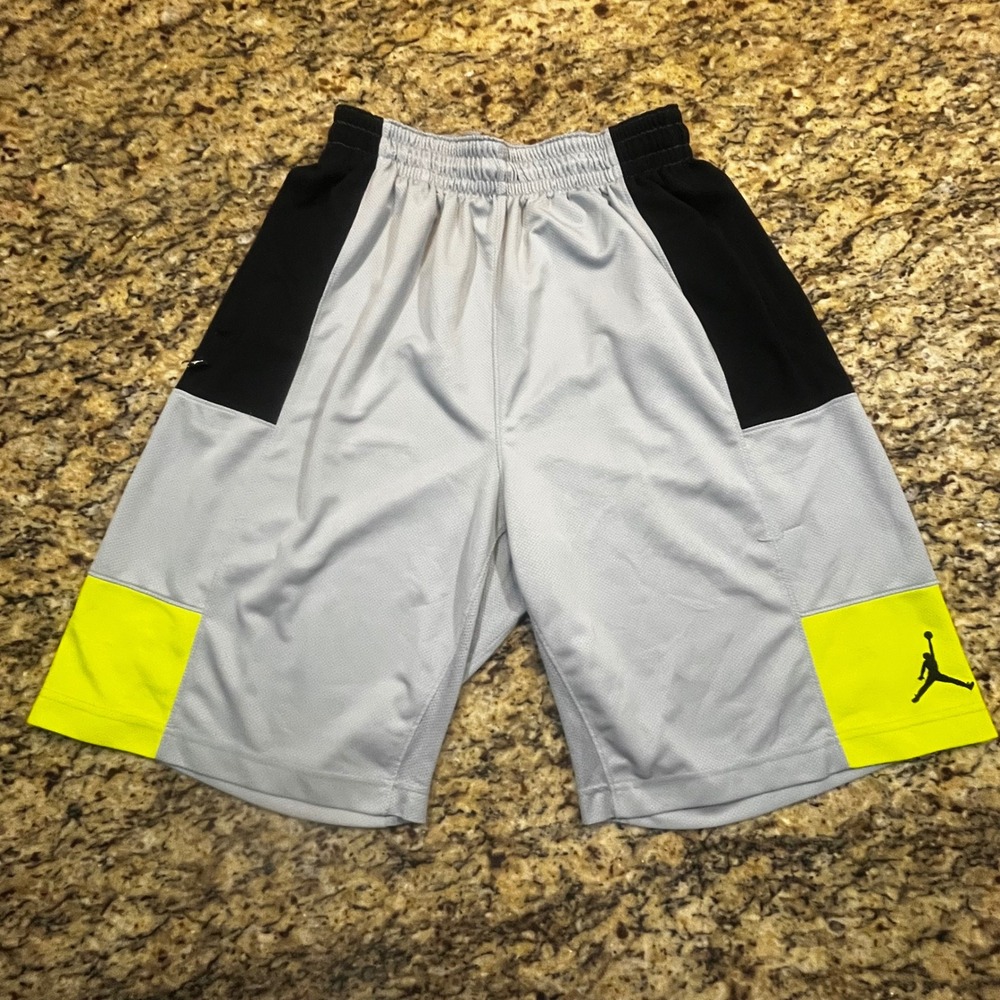 Jordan Mens Basketball Shorts Grey Black Neon Yellow Jumpman Mesh Large L